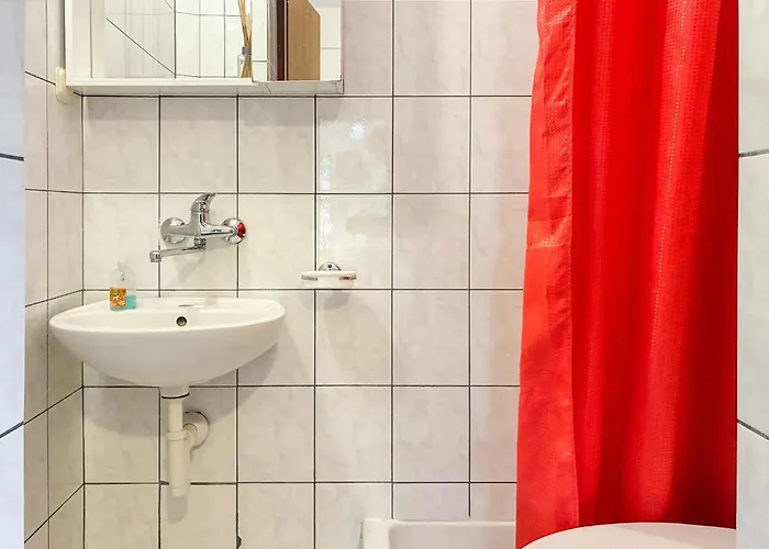 Apartman 2 Bedroom Awesome In Rab