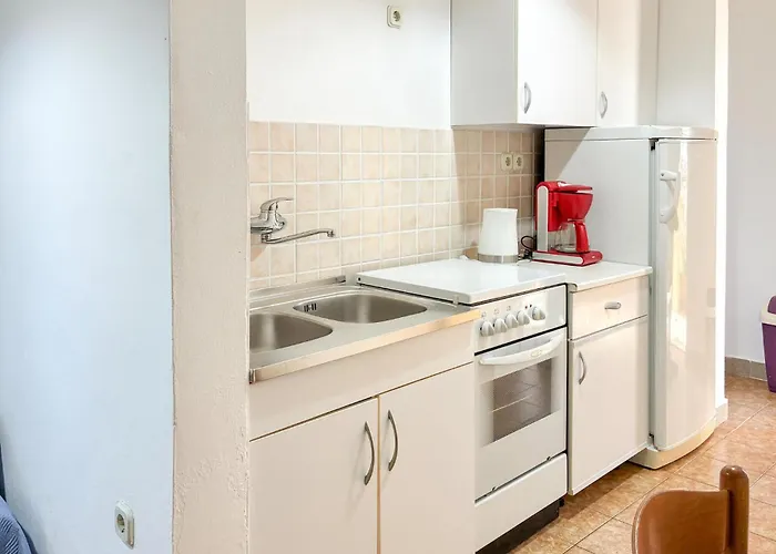 2 Bedroom Awesome In Rab Apartment *