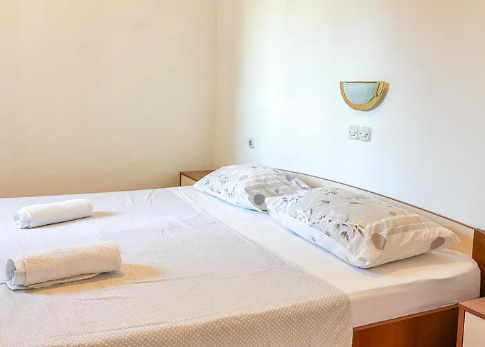 2 Bedroom Awesome In Rab Apartment *